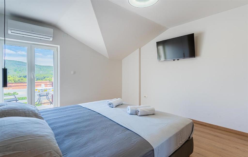 Room Klemenc deluxe 2